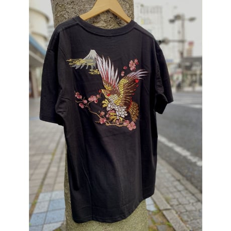 横須賀名物 スカジャン Ｔシャツ 刺しゅう スカT 鷹 ホーク HAWK 黒 和柄 ジャパン (JPT38)