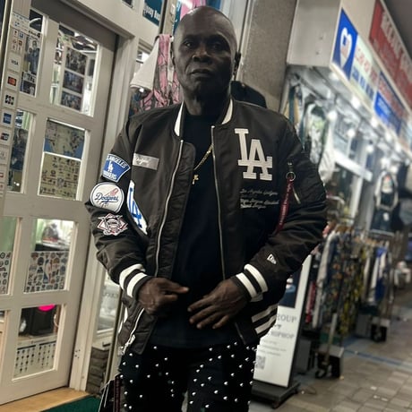 米国仕様 New Era ニューエラ Alpha Industries アルファインダストリーズ MLB LA ドジャース MA-1 ジャケット 茶