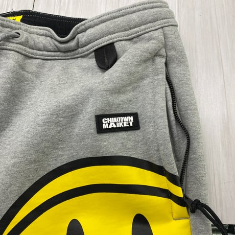 USA正規品 CHINATOWN MARKET コンバース 限定コラボ Smiley スウェットセットアップ