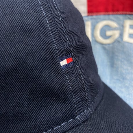 トミーヒルフィガー TOMMY HILFIGER ストラップキャップ 紺 マイクロフラッグ 刺繍ロゴ