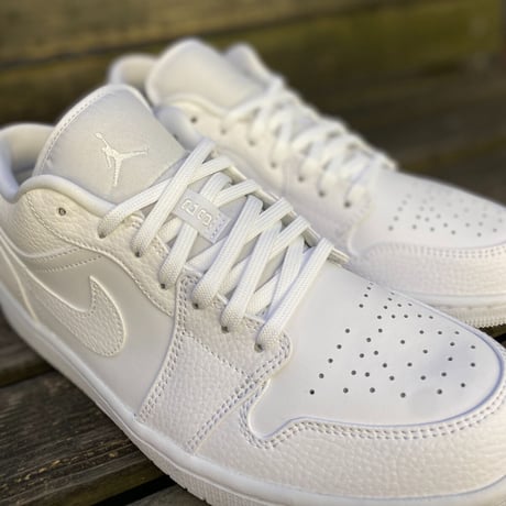 NIKE ナイキ AIR JORDAN1 LOW エアジョーダン1 ローカット 白 トリプルホワイト AJ1