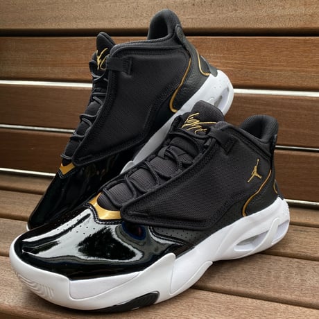 NIKE ナイキ JORDAN BRAND ジョーダン MAX AURA4 マックスオーラ4 黒 ゴールド (AJ67)