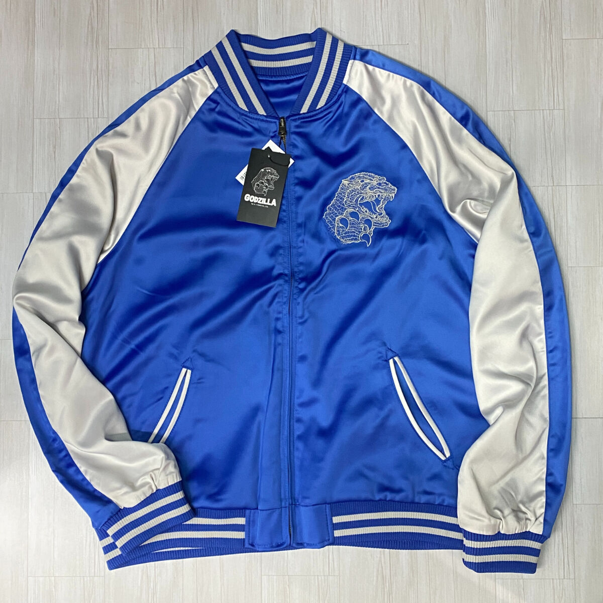 葛飾北斎との夢のコラボ GODZILLA ゴジラ リバーシブル スカジャン 葛飾北斎との夢のコラボ GODZILLA ゴジラ リバーシブル