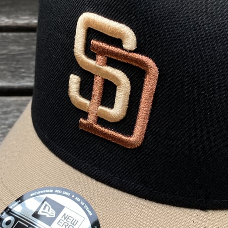 海外限定 Newera ニューエラ 9Forty Aフレーム SD Padres サンディエゴ パドレス 25周年記念 キャップ (940-219)
