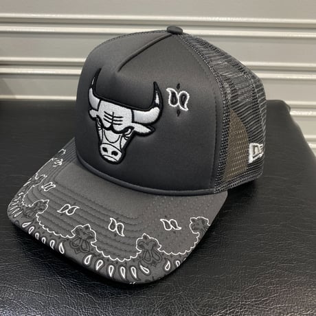 USAモデル Newera ニューエラ 9Forty トラッカーキャップ NBA シカゴ ブルズ ペイズリー柄