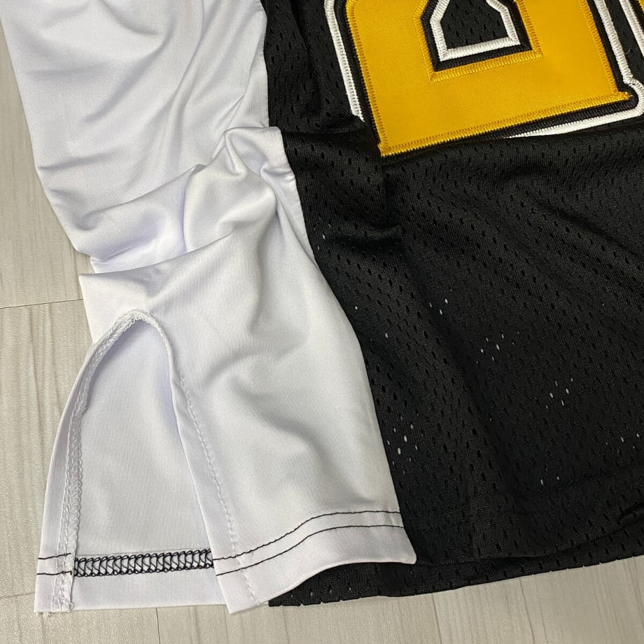 62f8c0f3b8215638c79d9f0e