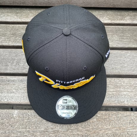 USA限定 9FIFTY ニューエラ MLB ピッツバーグ パイレーツ Pirates スナップバックキャップ Evergreen Script (950-212)