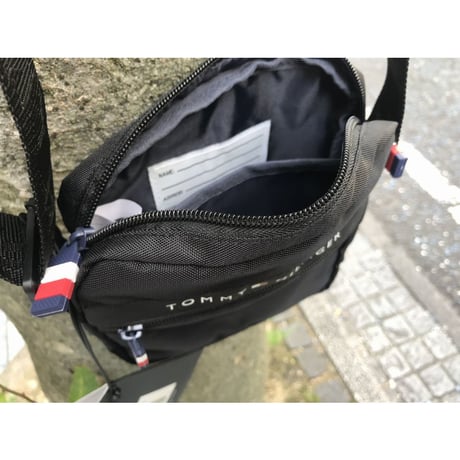 トミーヒルフィガー TOMMY HILFIGER クロスボディ TH MOTO MINI2 斜め掛け ボディバッグ 黒