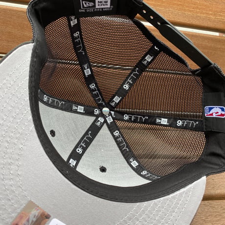 USAモデル 9FIFTY ニューエラ NBA シカゴ ブルズ BULLS クラシック トラッカーキャップ
