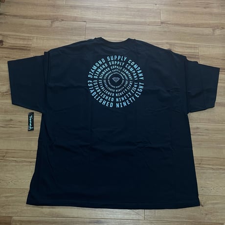 【4XL】 米国製 ダイヤモンドサプライ Diamond Supply Co. 半袖 Tシャツ VORTEX (T13)