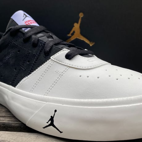 NIKE ナイキ JORDAN SERIES ジョーダンシリーズ SFTF ブラックホワイト ローカット (AJ20)