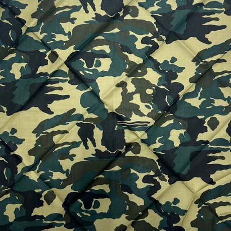 ウッドランドカモ バンダナ Woodland Camo Bandana 大判サイズ 総柄 緑系 (BNDN87)
