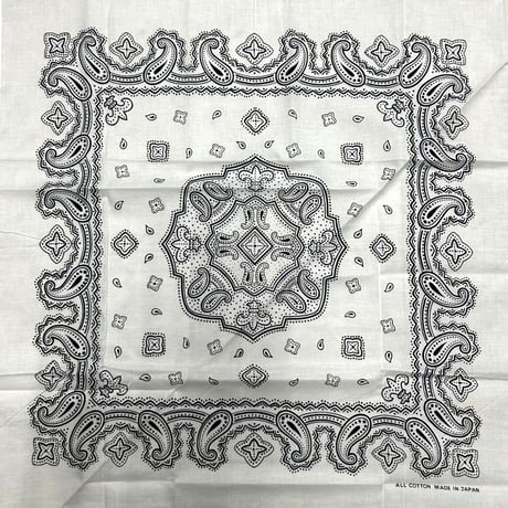 日本製 ペイズリー バンダナ Paisley Bandana 大判サイズ 綿100% 白 黒 (BNDN64)