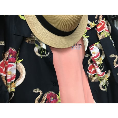 日本未入荷 HUF ハフ 半袖 ボタンシャツ 花 ヘビ 総柄 CAMDEN 黒 ブラック 綿100% 蛇 Woven