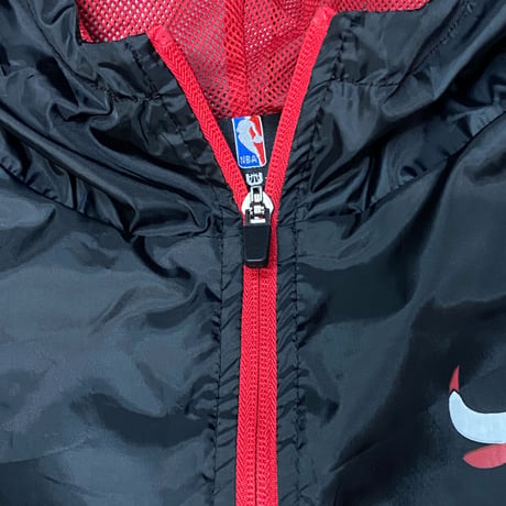 UNK シカゴ ブルズ Chicago Bulls アノラック NBA エキスパート ウィンドブレーカー
