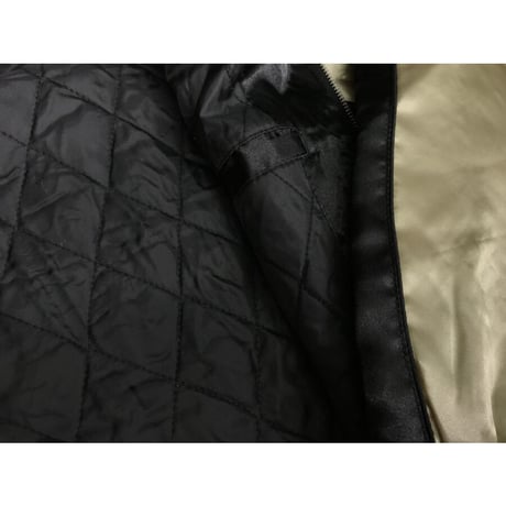中綿入り 横須賀発祥 スカジャン 横須賀ジャンパー SUKAJAN 刺繍 HAWK 鷹 日本地図 黒