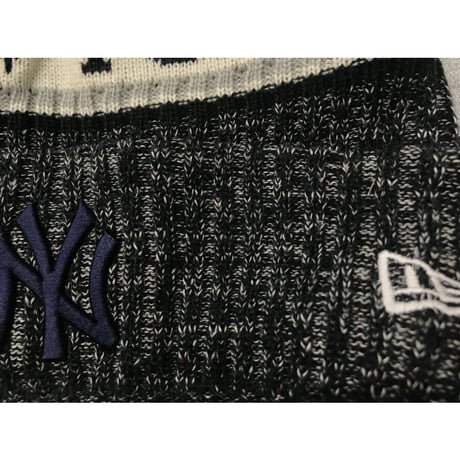 NEWERA ニューエラ NY ニューヨーク Yankees ヤンキース ニット帽 ニットキャップ 黒 ポンポン付