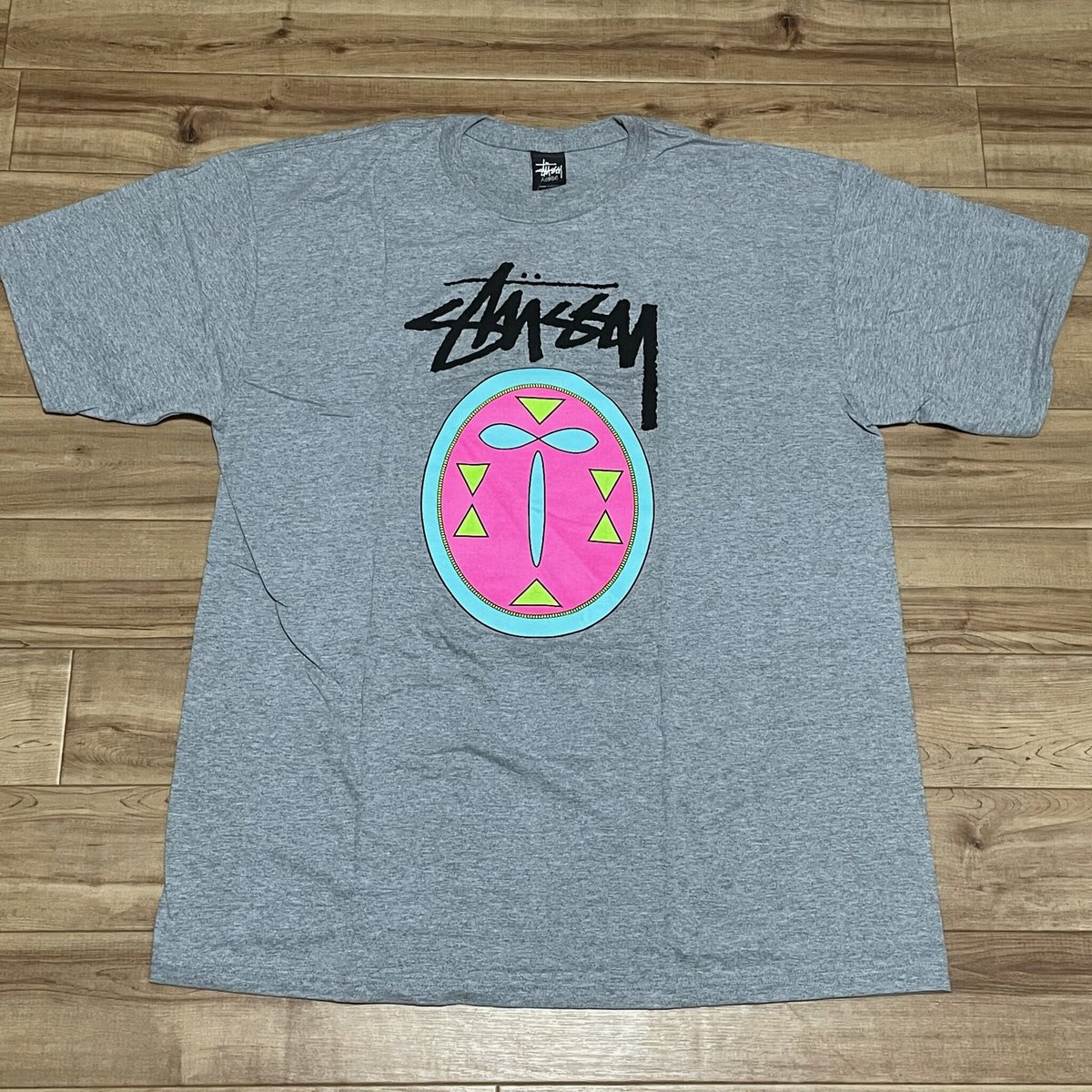 【XL】 Stussy ステューシー STOCK MASK 半袖 Tシャツ ショーンフォントロゴ 背番号4 ヘザーグレー (47)