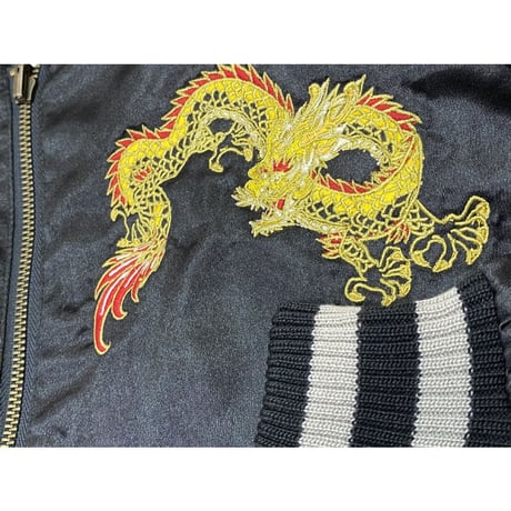 総刺繍 リバーシブル 横須賀発祥 スカジャン 横須賀ジャンパー SUKAJAN サテン 龍 ドラゴン 金魚 黒