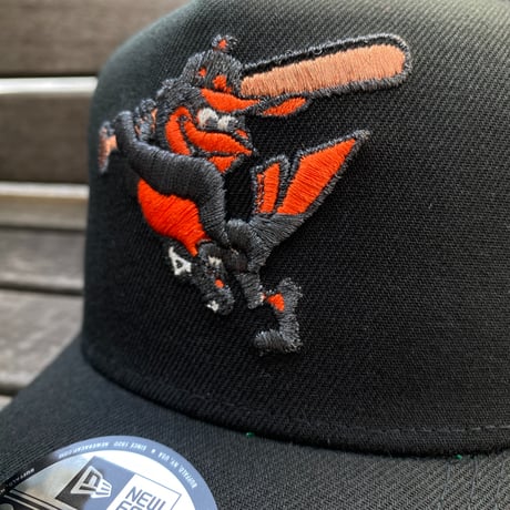 海外限定 Newera ニューエラ 9Forty Aフレーム Orioles ボルチモア オリオールズ キャップ 30周年記念 (940-309)