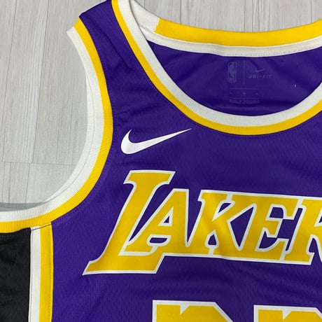 米国規格 NIKE ナイキ Lakers レイカーズ 23 レブロンジェームズ オーセンティック ジャージー 紫