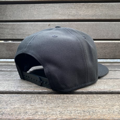 海外限定 NEWERA ニューエラ 9Fifty NFL ラスベガス レイダース LV Raiders スーパーブラック キャップ (950-253)