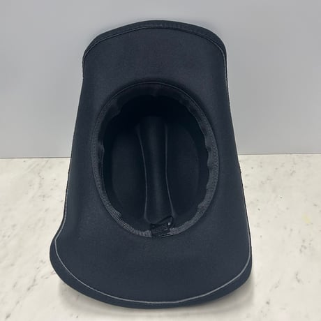 つば広 ウエスタンハット Cowboy Hat カウボーイハット フェルトタッチ 黒 サイズ調節可 (CBH14)