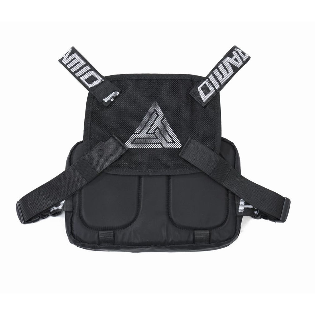 BLACK PYRAMID CHEST RIG