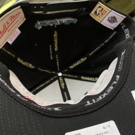 Mitchell&Ness ミッチェル&ネス NBA デトロイト Pistons ピストンズ FLEXFIT フレックスフィット スナップバックキャップ 黒