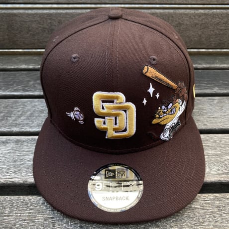 海外仕様 9FIFTY ニューエラ MLB サンディエゴ パドレス Padres タズ Looney Tunes (950-271)