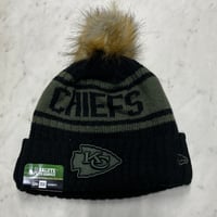 限定Salute to Service ニューエラ NEWERA ポンポン ニット帽 NFL カンザスシティ チーフス Chiefs (Beanie135)