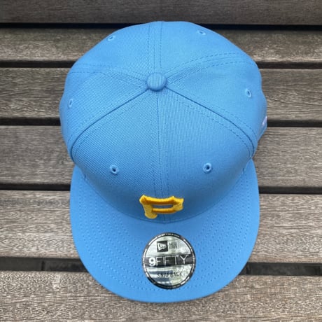 USA仕様 9FIFTY ニューエラ MLB ピッツバーグ パイレーツ Pirates スナップバックキャップ Essentials Sky Blue (950-207)