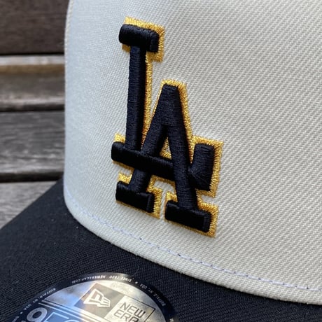 海外限定 Newera ニューエラ 9Forty Aフレーム LA Dodgers ドジャース キャップ 100th Anniv メタリックゴールド (940-186)