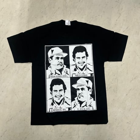 LA発 NARCOS ナルコス 密売人 パブロ グラフィック 半袖 ヘビーウェイト Tシャツ 黒 (GTS111)