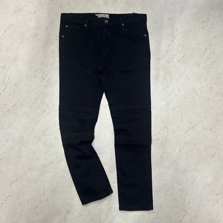 米国発 GENUINE AUTHENTIC ジェニュイン ストレッチ スリム バイカーデニム 黒 ジーンズ (JNS79)