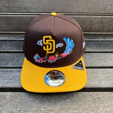 USA限定 9FIFTY A-Frame ニューエラ MLB サンディエゴ パドレス Padres スナップバックキャップ Cartoon (950-258)