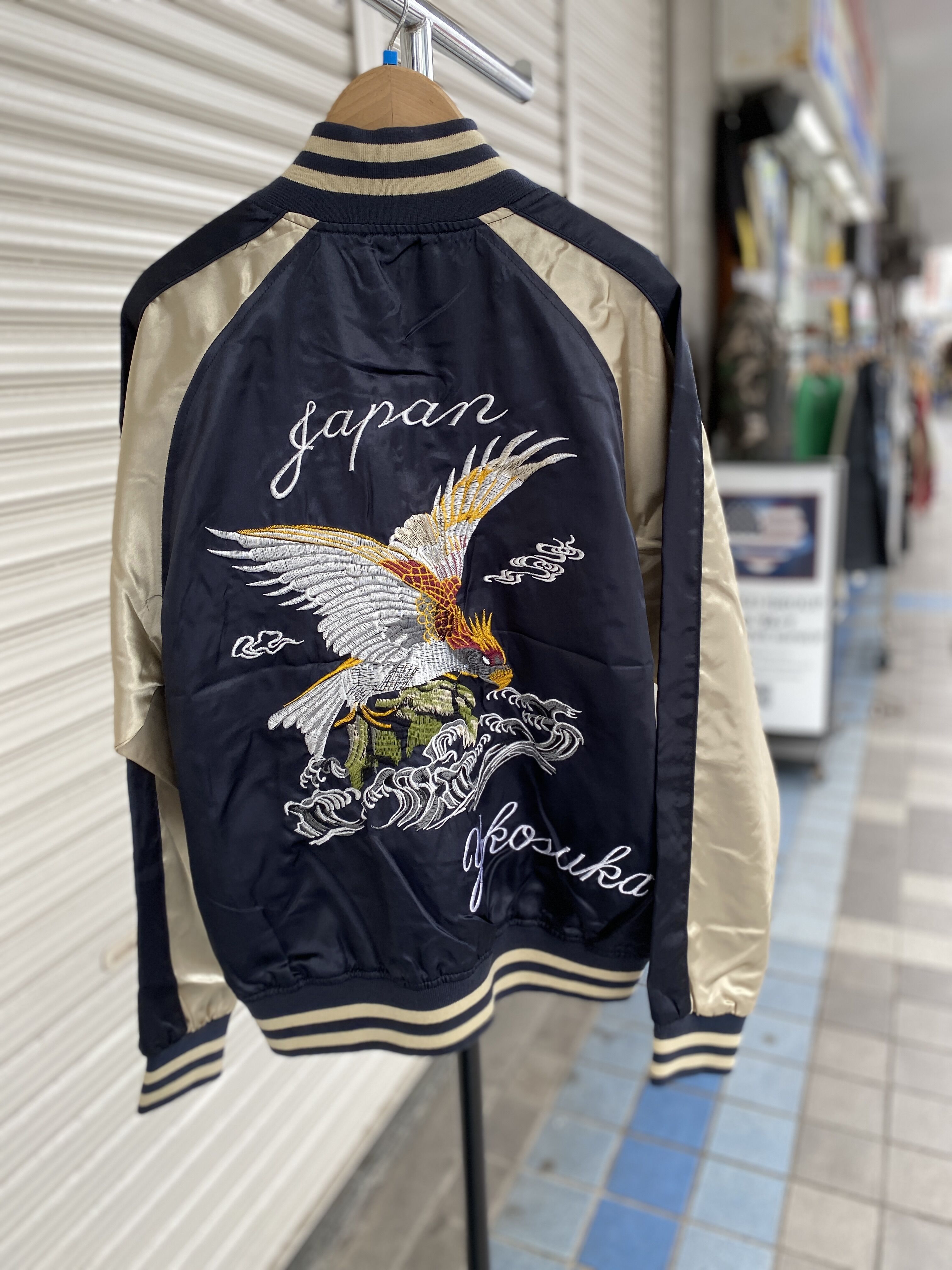 日本製90s　別珍スカジャン　鷹刺繍　JAPAN YOKOSUKA 横須賀発祥 スカジャン Yokosuka刺繍入り SUKAJAN 鷹 Eagle 内ポケット