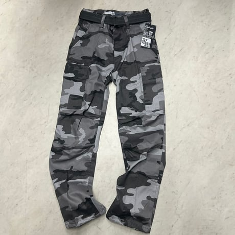 米国老舗ブランド Regal Wear リーガルウェア 迷彩 ゆったり カーゴパンツ ベルト付き グレー (JNS162)