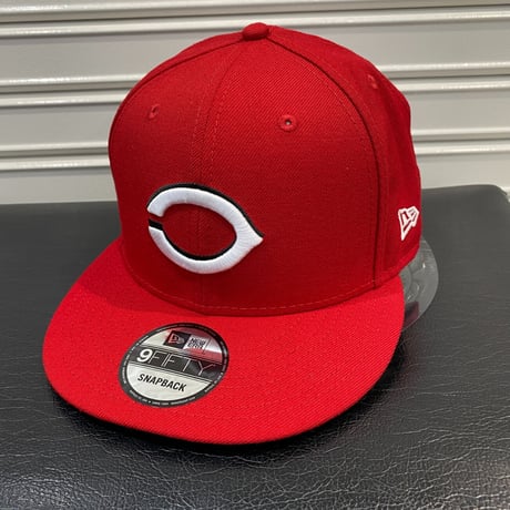 USA限定 Newera ニューエラ 9FIFTY アップサイドダウンロゴ スナップバック MLB  レッズ REDS