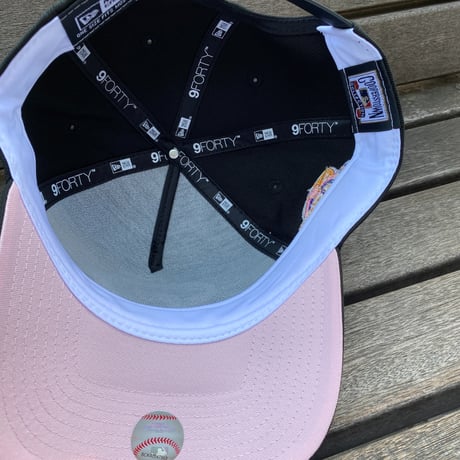 海外限定 Newera ニューエラ 9Forty Aフレーム Diamondbacks ダイヤモンドバックス 2001 ワールドシリーズ キャップ (940-166)