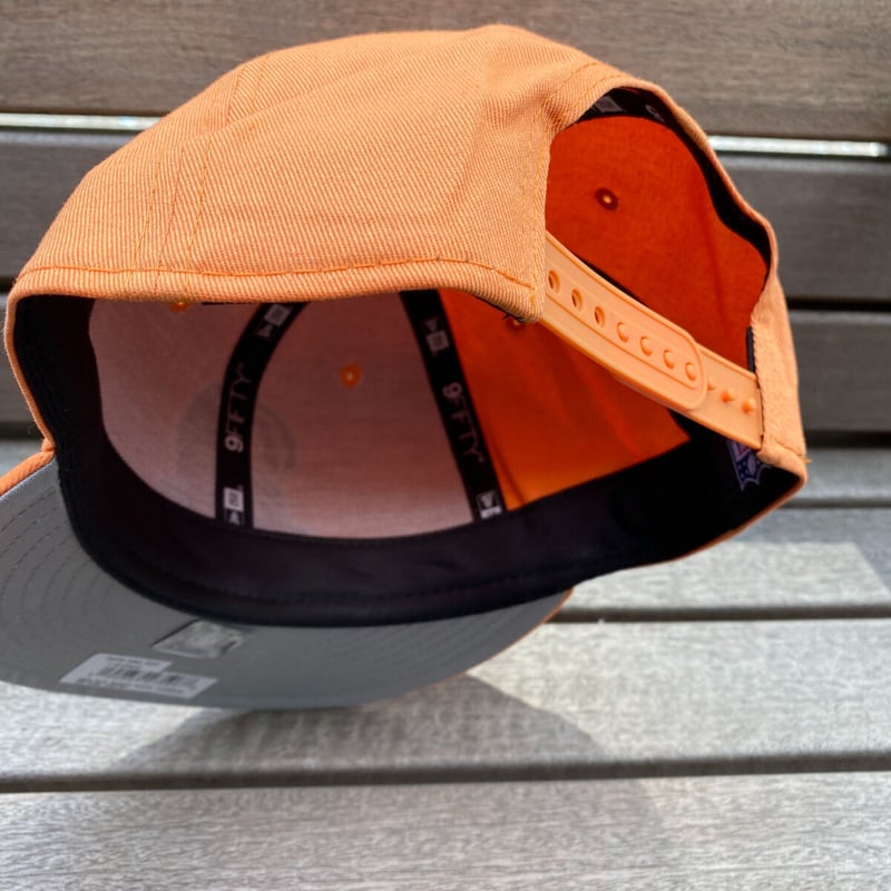 New Era 9FIFTY スナップバックキャップ グレー/オレンジ 9fifty-vintage-13497884-osfm-