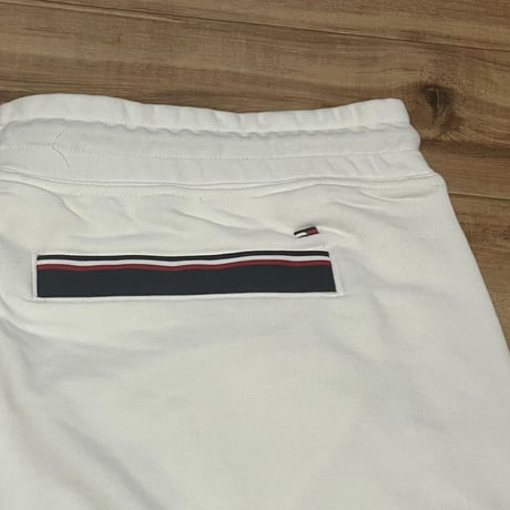 TOMMY HILFIGER USA トミーヒルフィガー 薄手 スウェット ショートパンツ 白
