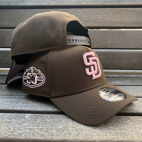 海外限定 Newera ニューエラ 9Forty Aフレーム SD Padres サンディエゴ パドレス 50周年記念 キャップ (940-155)