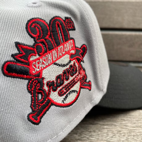 海外限定 Newera ニューエラ 9Forty Aフレーム ATL Braves アトランタ ブレーブス 30th Season In (940-230)