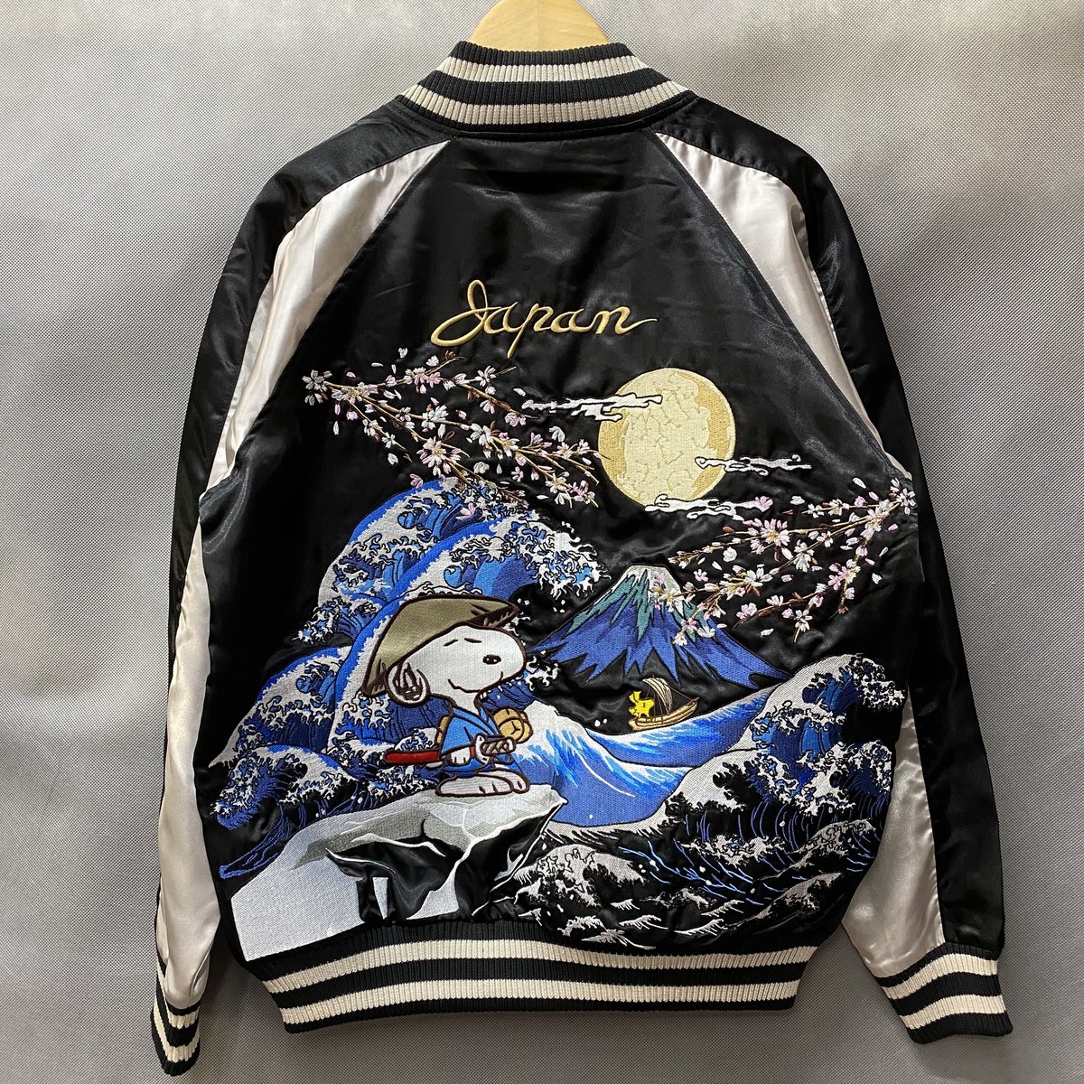 PEANUTSスヌーピーSNOOPY FLYING ACE総刺繍スカジャンM PEANUTSスヌーピーSNOOPY FLYING ACE総刺繍スカジャンM - メルカリ