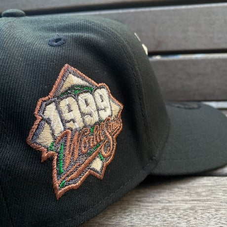 海外限定 Newera ニューエラ 9Forty A-Frame Aフレーム NY Yankees ヤンキース 1999WS キャップ (940-65)
