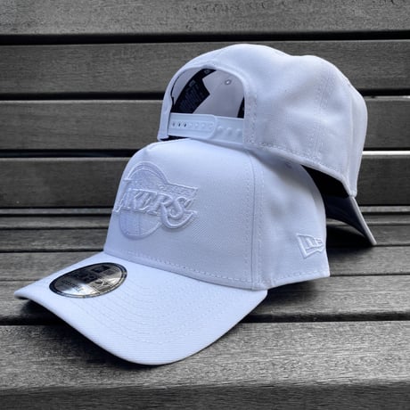 USA仕様 Newera ニューエラ NBA 9Forty Aフレーム LA Lakers レイカーズ キャップ トリプルホワイト (940-139)