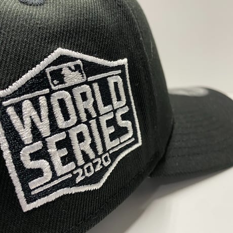 海外限定 Newera ニューエラ 9Forty Aフレーム LA Dodgers ドジャース Upside Down 2020WS 黒 キャップ (940-289)