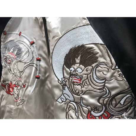 リバーシブル  横須賀発祥 スカジャン 横須賀ジャンパー SUKAJAN 刺繍 RAIJIN 風神雷神 黒