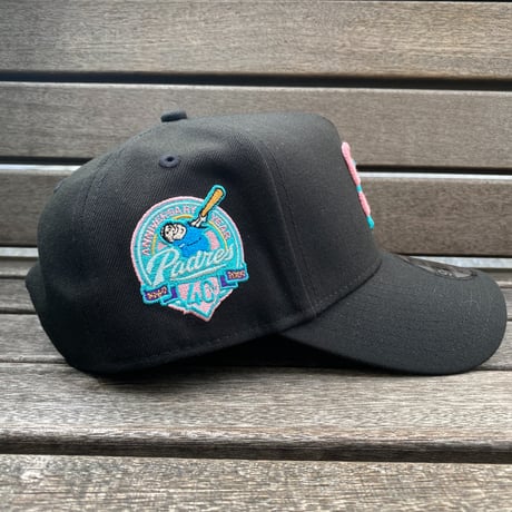 海外限定 Newera ニューエラ 9Forty Aフレーム SD Padres サンディエゴ パドレス 40周年記念 キャップ (940-217)